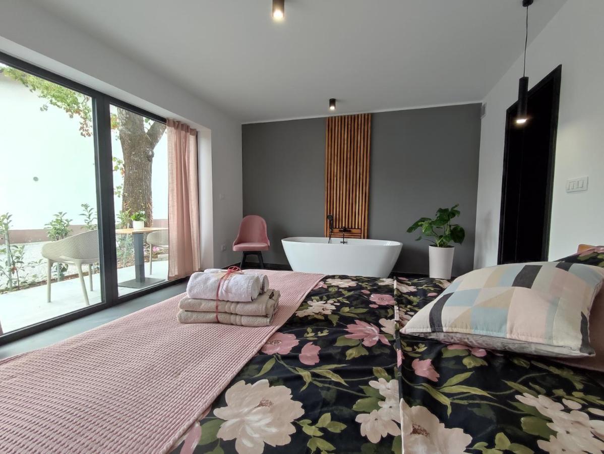 Boutique Rooms By Petric Winery Dobravlje Εξωτερικό φωτογραφία