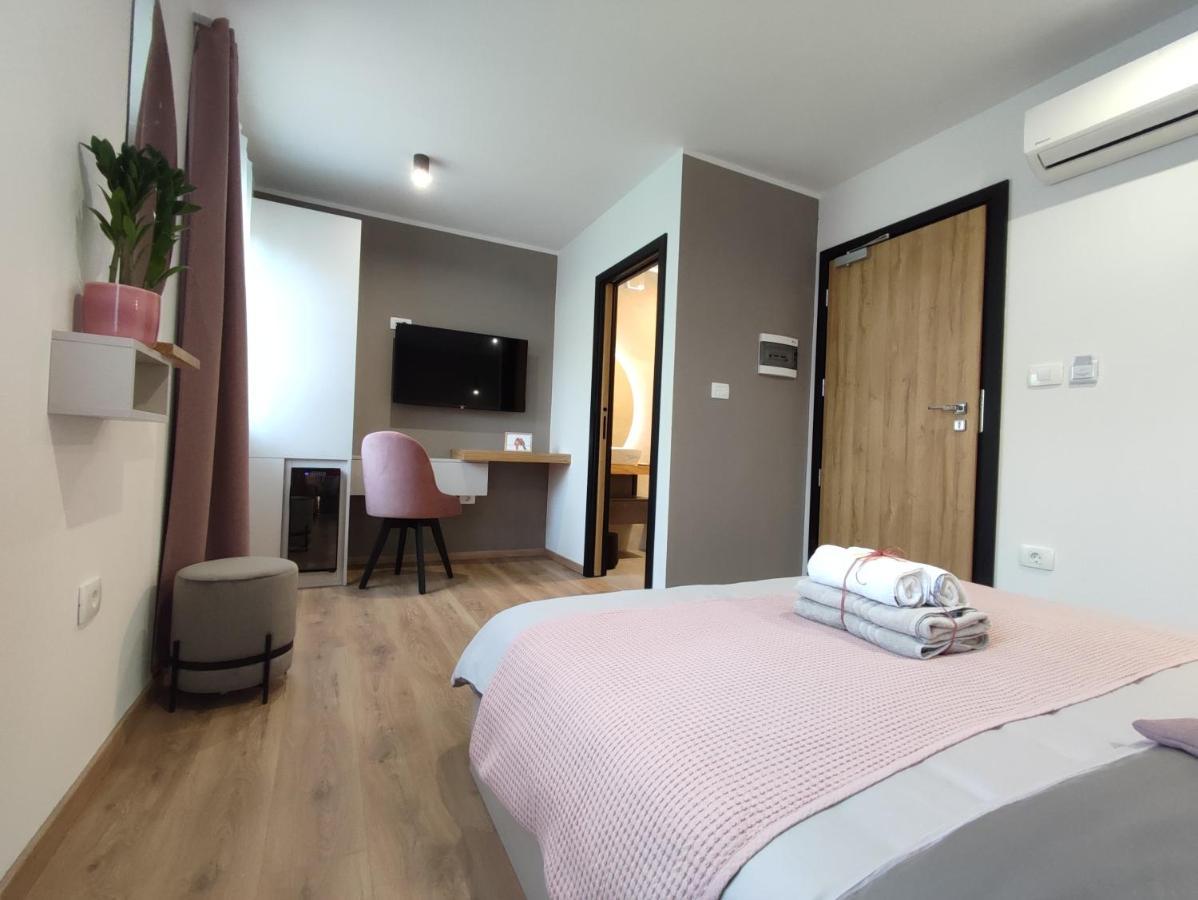 Boutique Rooms By Petric Winery Dobravlje Εξωτερικό φωτογραφία