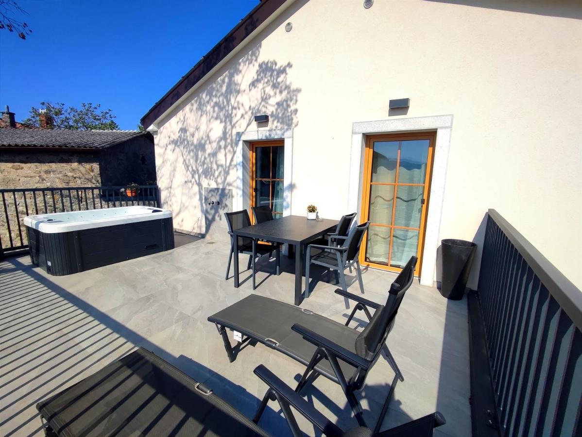 Boutique Rooms By Petric Winery Dobravlje Εξωτερικό φωτογραφία